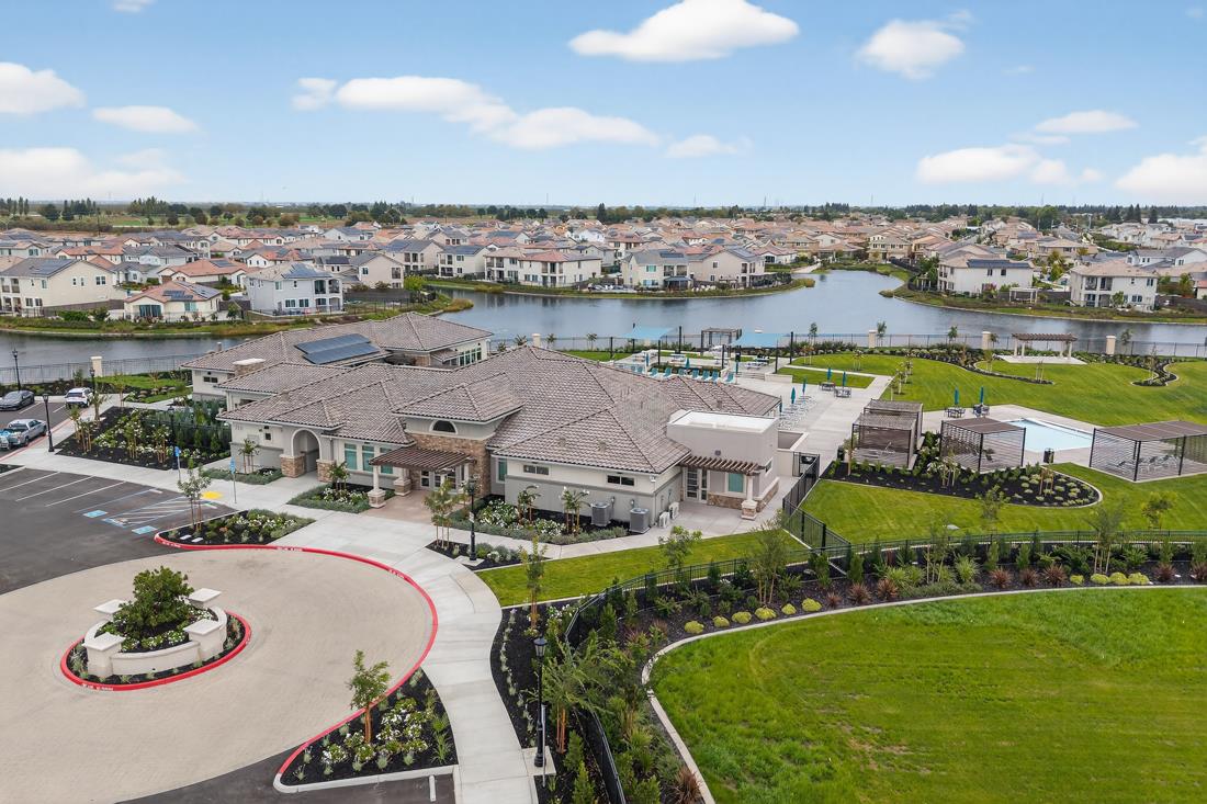 Detail Gallery Image 45 of 46 For 6707 Oakum Way, Stockton,  CA 95219 - 4 Beds | 2/1 Baths