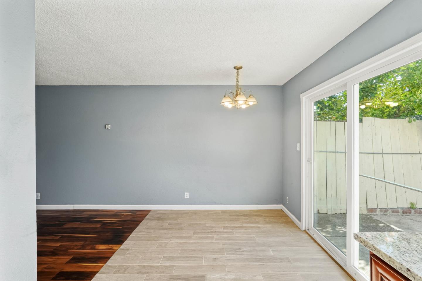 Detail Gallery Image 11 of 36 For 573 Bamboo Ct, San Jose,  CA 95111 - 3 Beds | 1/1 Baths