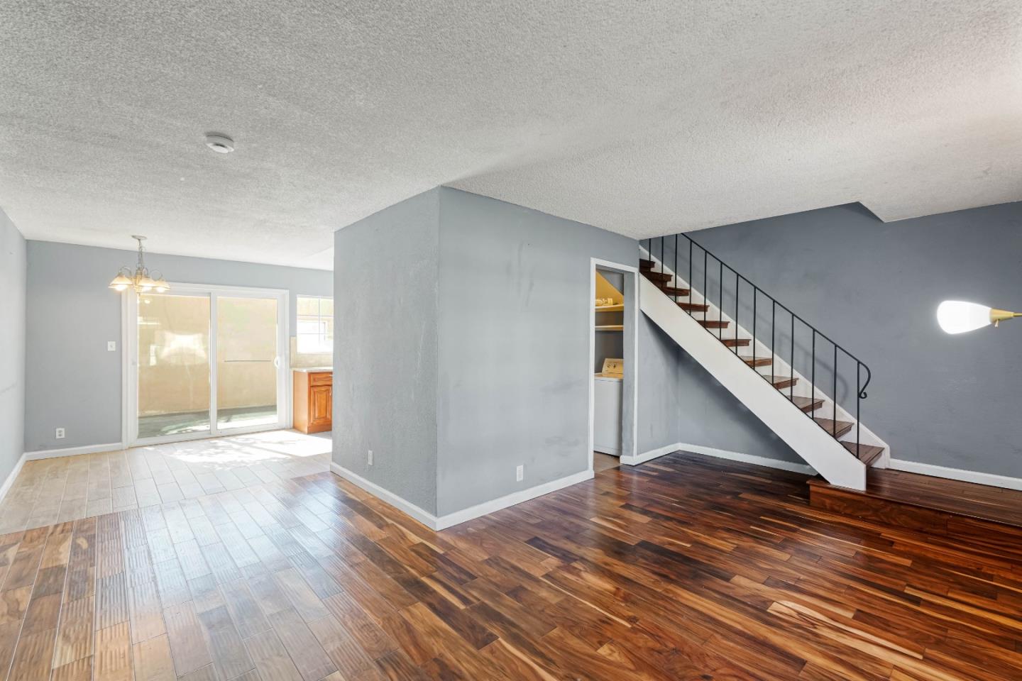 Detail Gallery Image 7 of 36 For 573 Bamboo Ct, San Jose,  CA 95111 - 3 Beds | 1/1 Baths