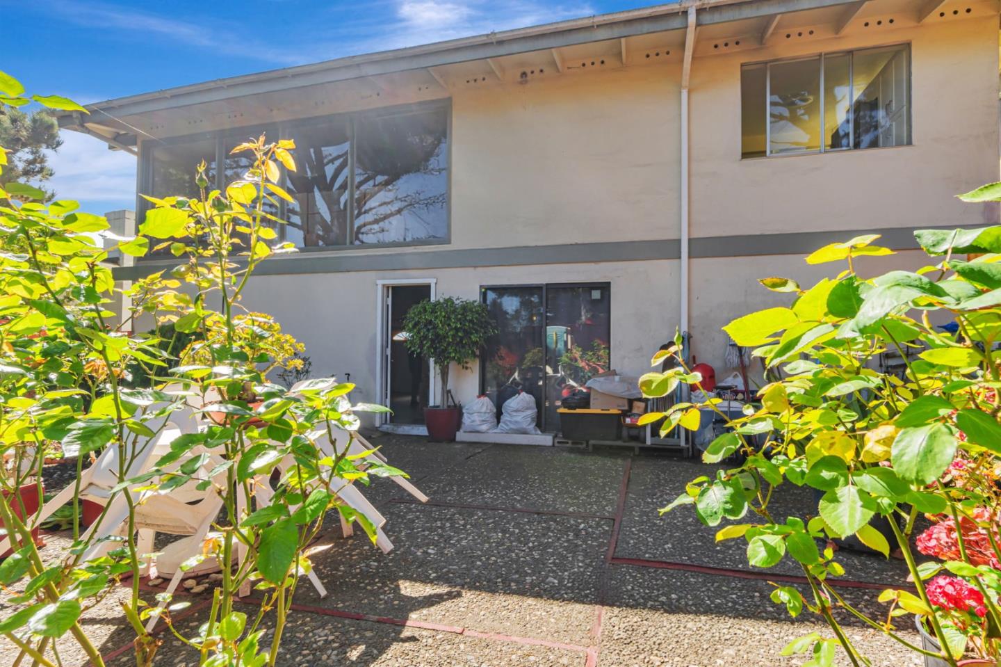 Detail Gallery Image 25 of 28 For 2410 Bantry Ln, South San Francisco,  CA 94080 - 3 Beds | 2 Baths