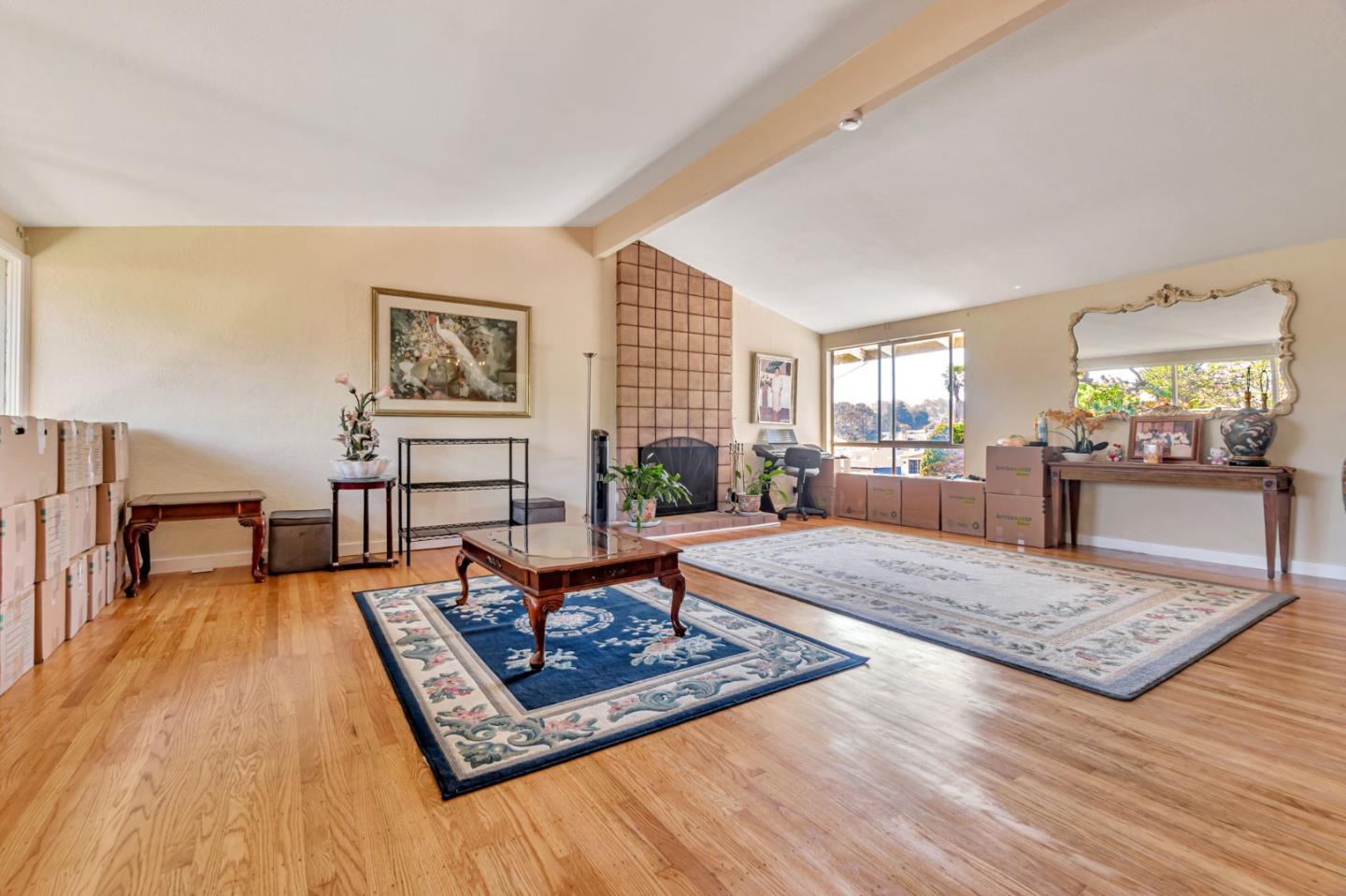 Detail Gallery Image 4 of 28 For 2410 Bantry Ln, South San Francisco,  CA 94080 - 3 Beds | 2 Baths