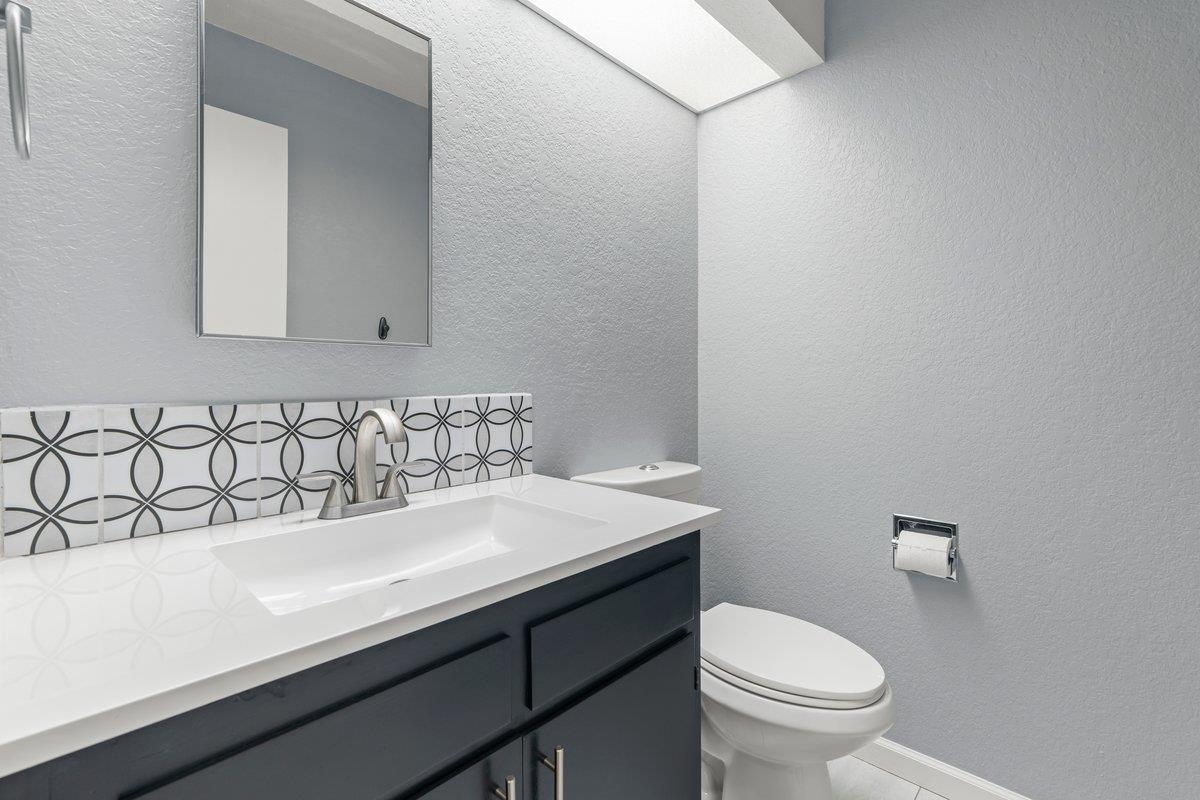 Detail Gallery Image 11 of 32 For 280 Joes Ln, Hollister,  CA 95023 - 2 Beds | 2/1 Baths