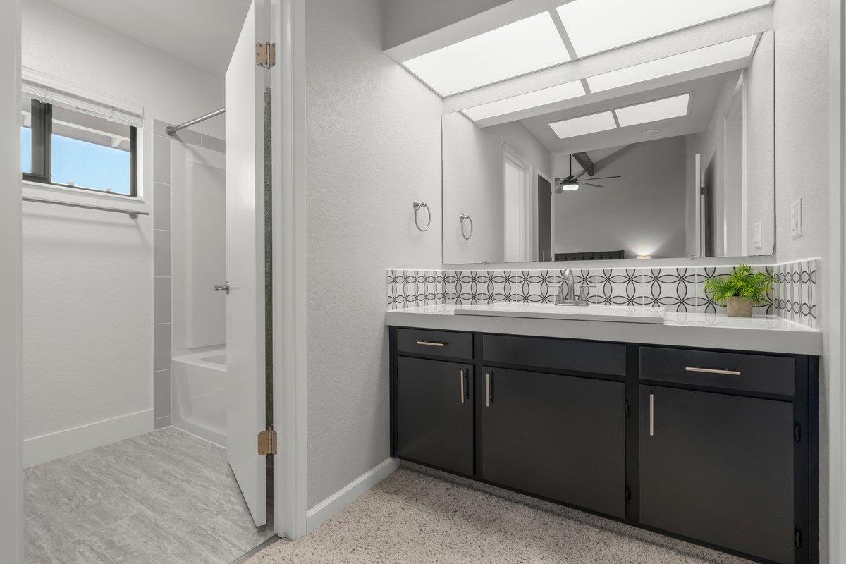 Detail Gallery Image 17 of 32 For 280 Joes Ln, Hollister,  CA 95023 - 2 Beds | 2/1 Baths