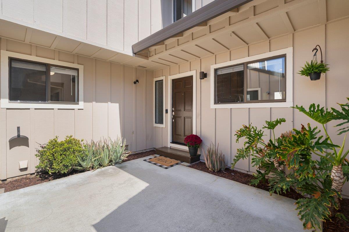 Detail Gallery Image 2 of 32 For 280 Joes Ln, Hollister,  CA 95023 - 2 Beds | 2/1 Baths