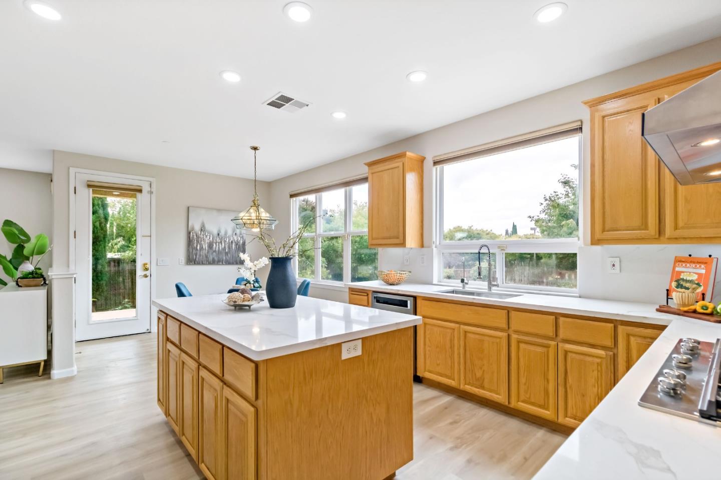 Detail Gallery Image 19 of 67 For 2113 Uridias Ranch Rd, Milpitas,  CA 95035 - 4 Beds | 3/1 Baths