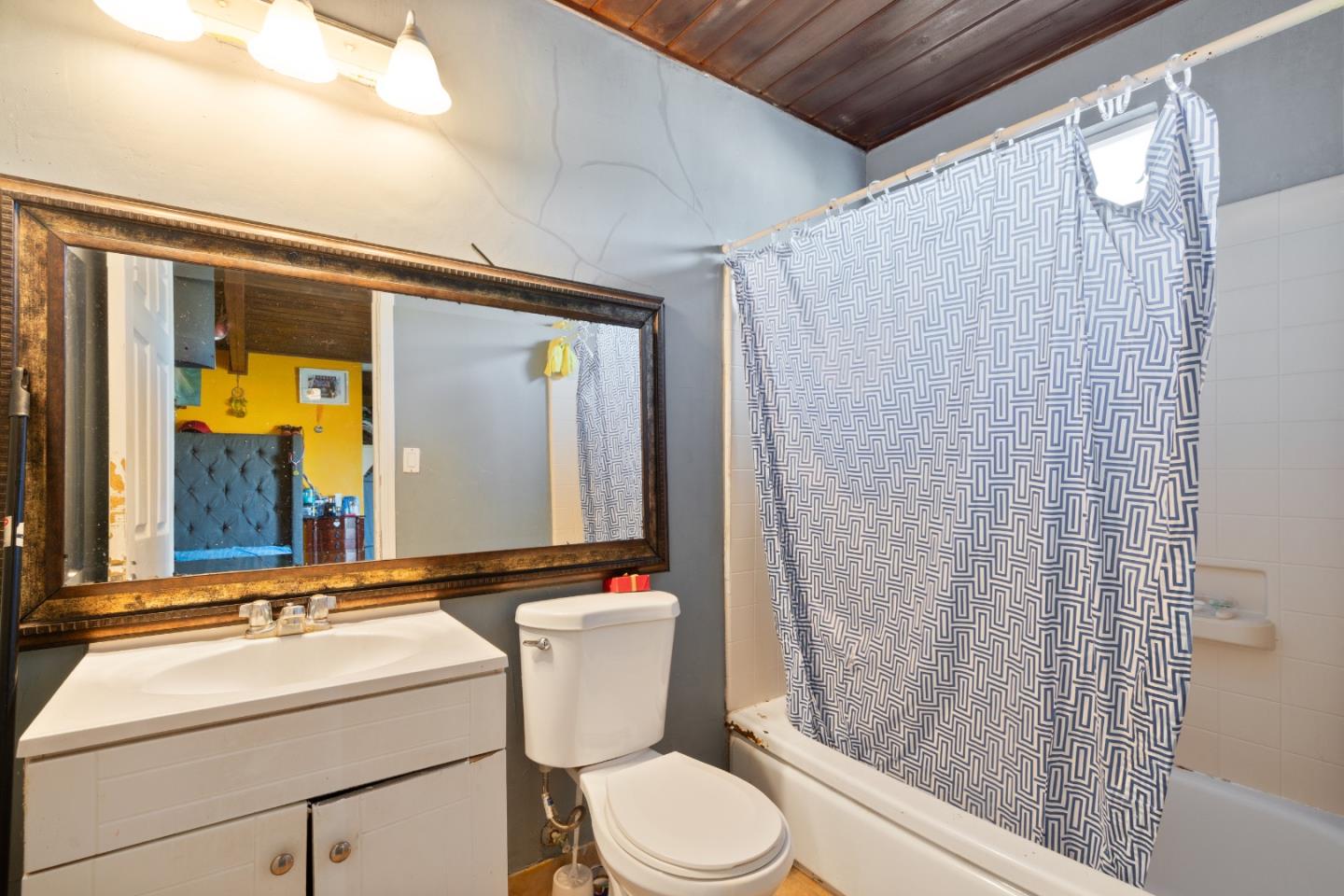 Detail Gallery Image 16 of 25 For 1313 Ramona Ave, Salinas,  CA 93906 - 4 Beds | 2 Baths