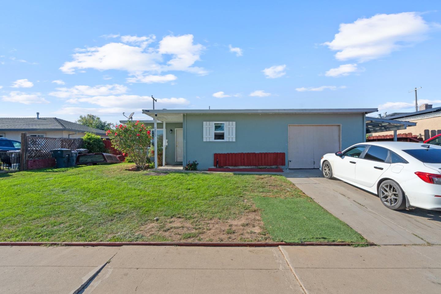 Detail Gallery Image 2 of 25 For 1313 Ramona Ave, Salinas,  CA 93906 - 4 Beds | 2 Baths