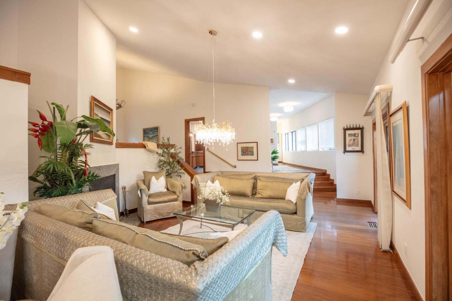 Detail Gallery Image 10 of 82 For 16012 Flintlock Rd, Cupertino,  CA 95014 - 8 Beds | 7/1 Baths