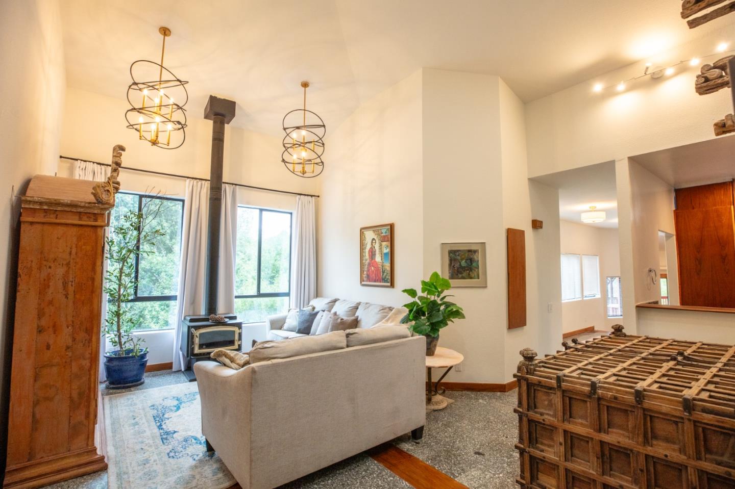 Detail Gallery Image 16 of 82 For 16012 Flintlock Rd, Cupertino,  CA 95014 - 8 Beds | 7/1 Baths