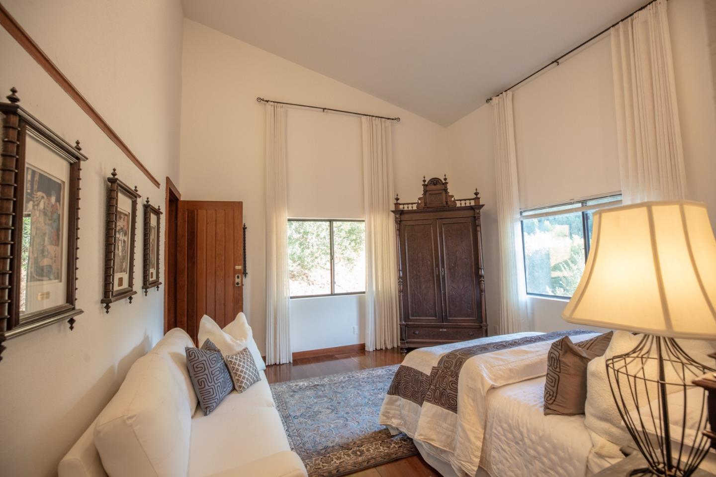 Detail Gallery Image 18 of 82 For 16012 Flintlock Rd, Cupertino,  CA 95014 - 8 Beds | 7/1 Baths