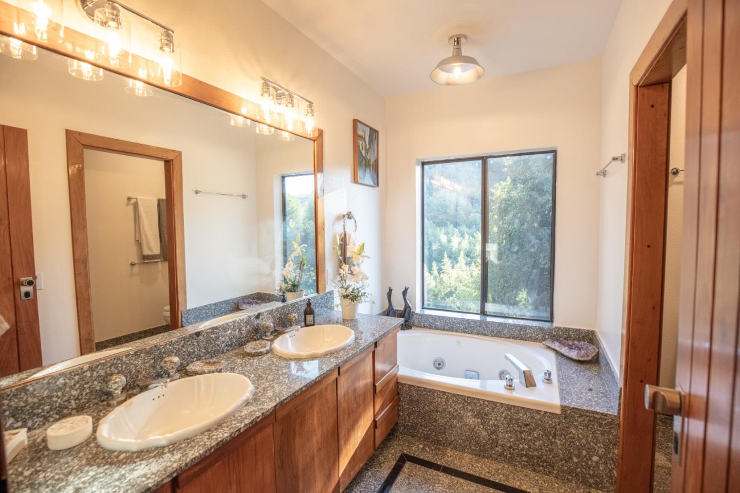 Detail Gallery Image 22 of 82 For 16012 Flintlock Rd, Cupertino,  CA 95014 - 8 Beds | 7/1 Baths