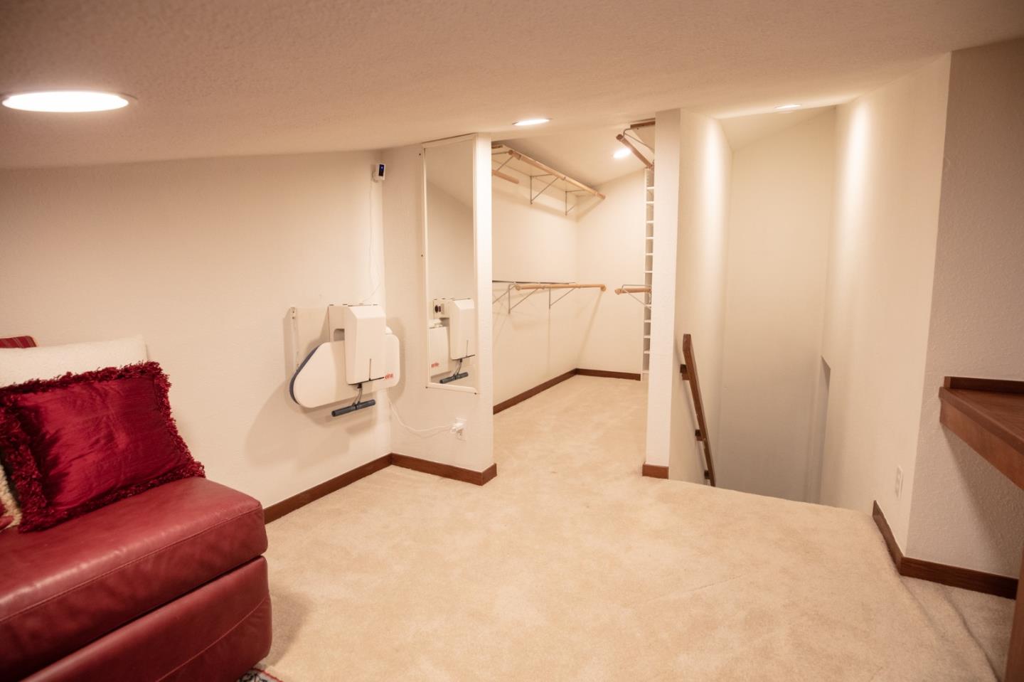 Detail Gallery Image 31 of 82 For 16012 Flintlock Rd, Cupertino,  CA 95014 - 8 Beds | 7/1 Baths