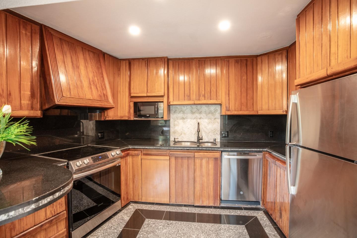 Detail Gallery Image 43 of 82 For 16012 Flintlock Rd, Cupertino,  CA 95014 - 8 Beds | 7/1 Baths