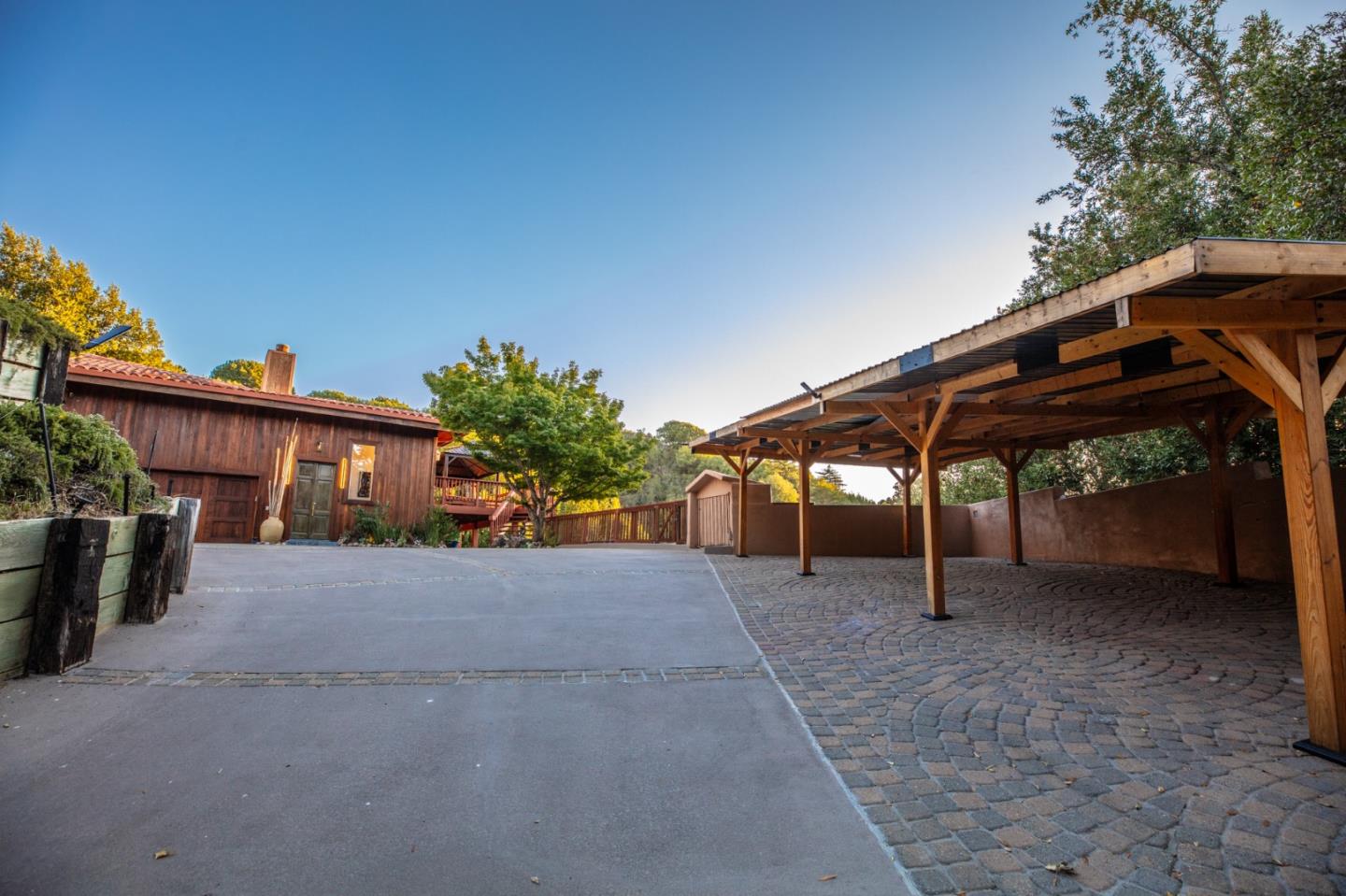 Detail Gallery Image 7 of 82 For 16012 Flintlock Rd, Cupertino,  CA 95014 - 8 Beds | 7/1 Baths