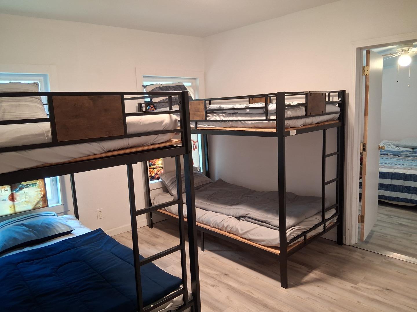 Detail Gallery Image 4 of 24 For 20920 Sunset Way, Colfax,  CA 95713 - 2 Beds | 1 Baths