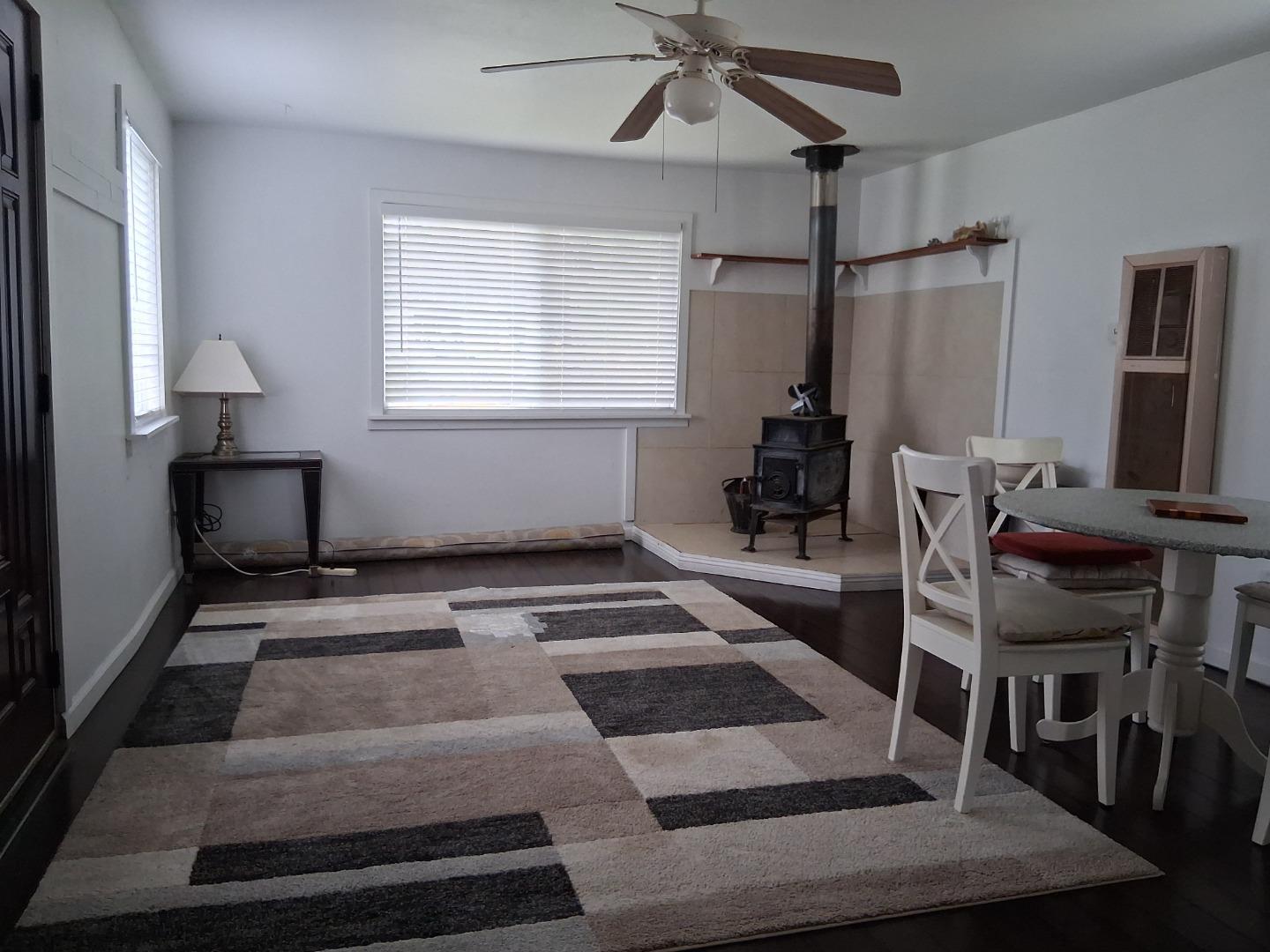 Detail Gallery Image 6 of 24 For 20920 Sunset Way, Colfax,  CA 95713 - 2 Beds | 1 Baths