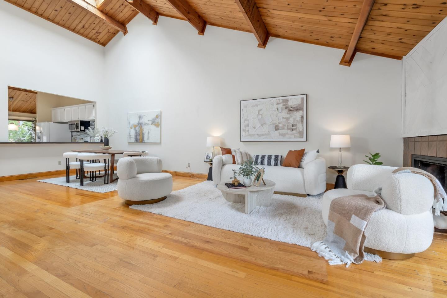 Detail Gallery Image 2 of 29 For 2369 Ticonderoga Dr, San Mateo,  CA 94402 - 2 Beds | 2/1 Baths