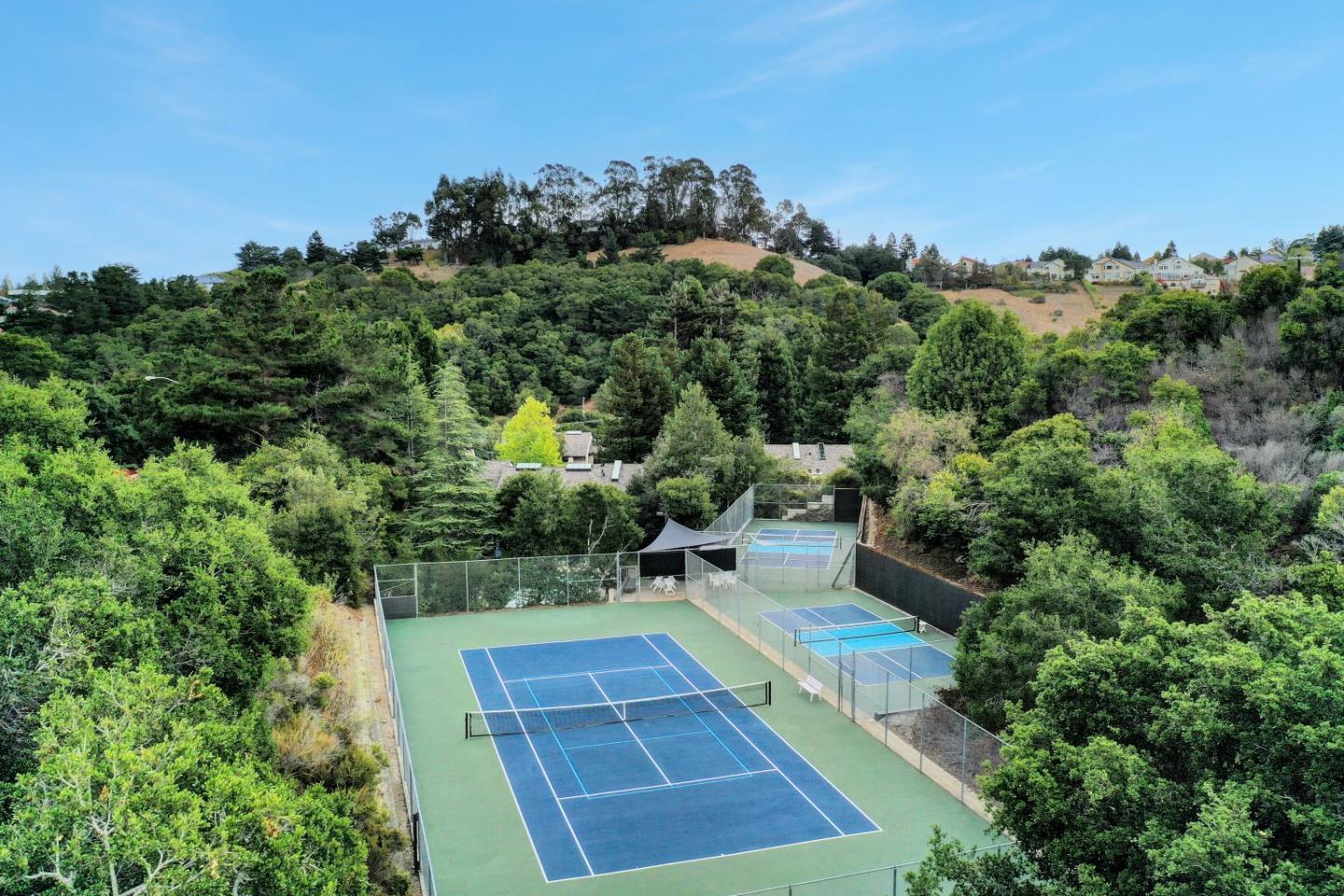 Detail Gallery Image 23 of 29 For 2369 Ticonderoga Dr, San Mateo,  CA 94402 - 2 Beds | 2/1 Baths