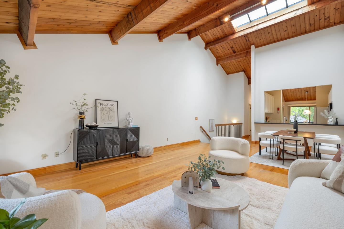 Detail Gallery Image 3 of 29 For 2369 Ticonderoga Dr, San Mateo,  CA 94402 - 2 Beds | 2/1 Baths