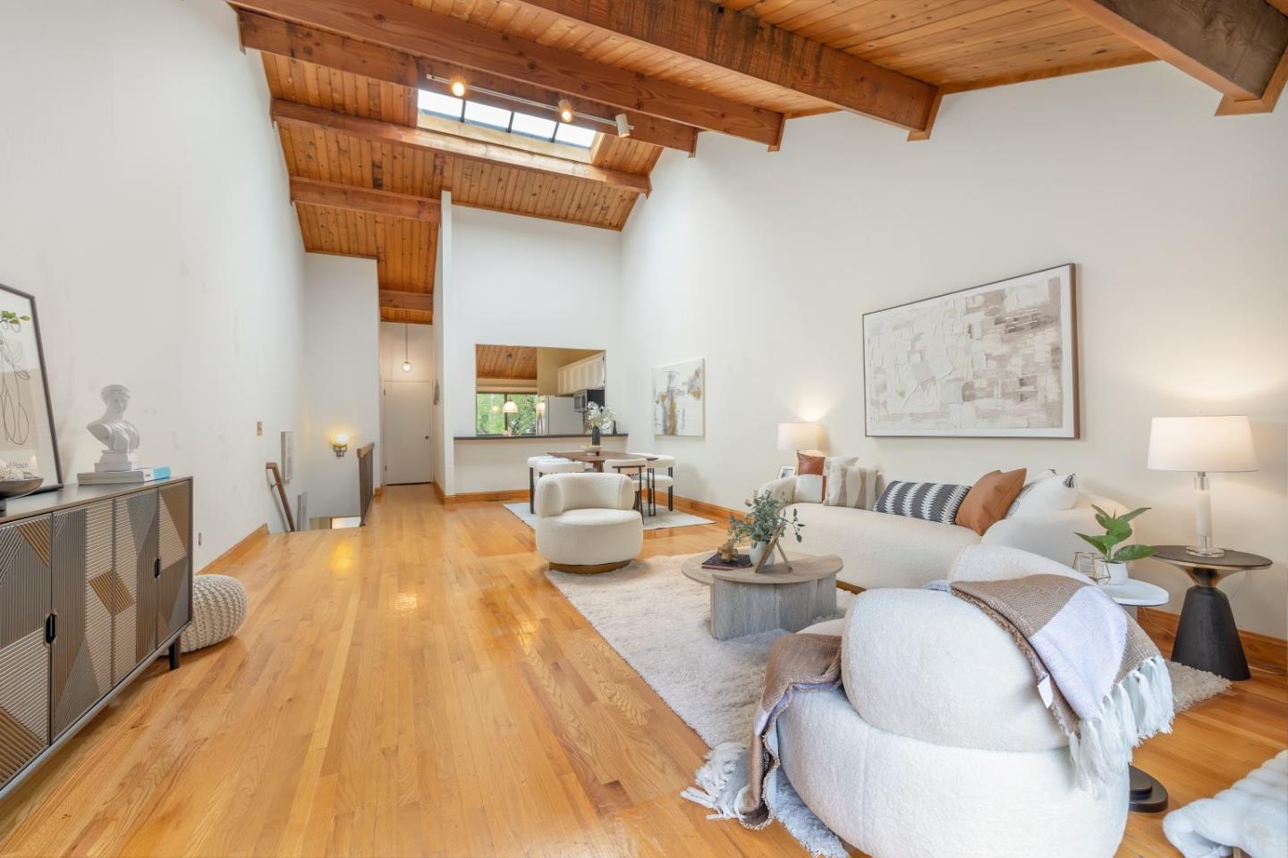 Detail Gallery Image 4 of 29 For 2369 Ticonderoga Dr, San Mateo,  CA 94402 - 2 Beds | 2/1 Baths