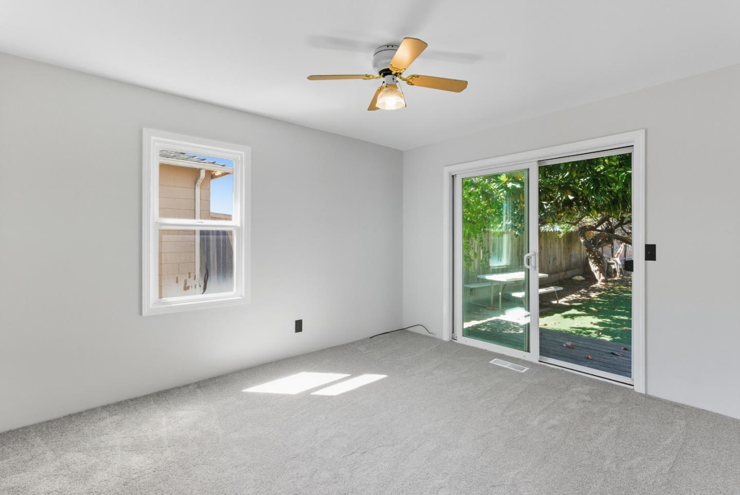 Detail Gallery Image 12 of 18 For 38 Clifford Ave, Watsonville,  CA 95076 - 3 Beds | 1/1 Baths