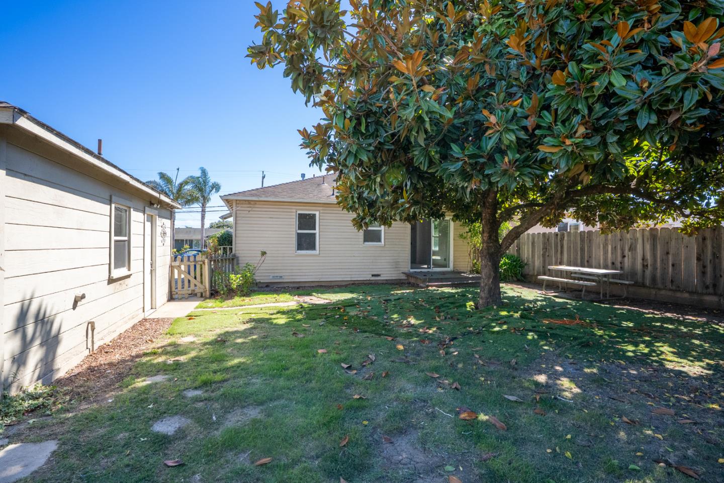 Detail Gallery Image 16 of 18 For 38 Clifford Ave, Watsonville,  CA 95076 - 3 Beds | 1/1 Baths