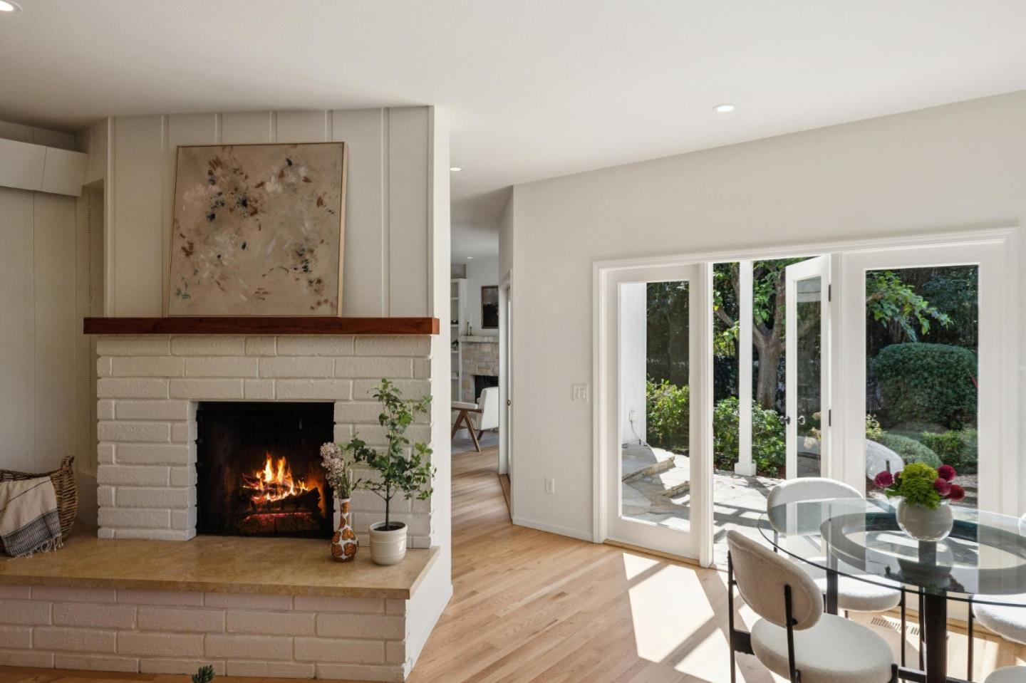 Detail Gallery Image 12 of 66 For 5700 Carmel Valley Rd, Carmel,  CA 93923 - 4 Beds | 3/1 Baths