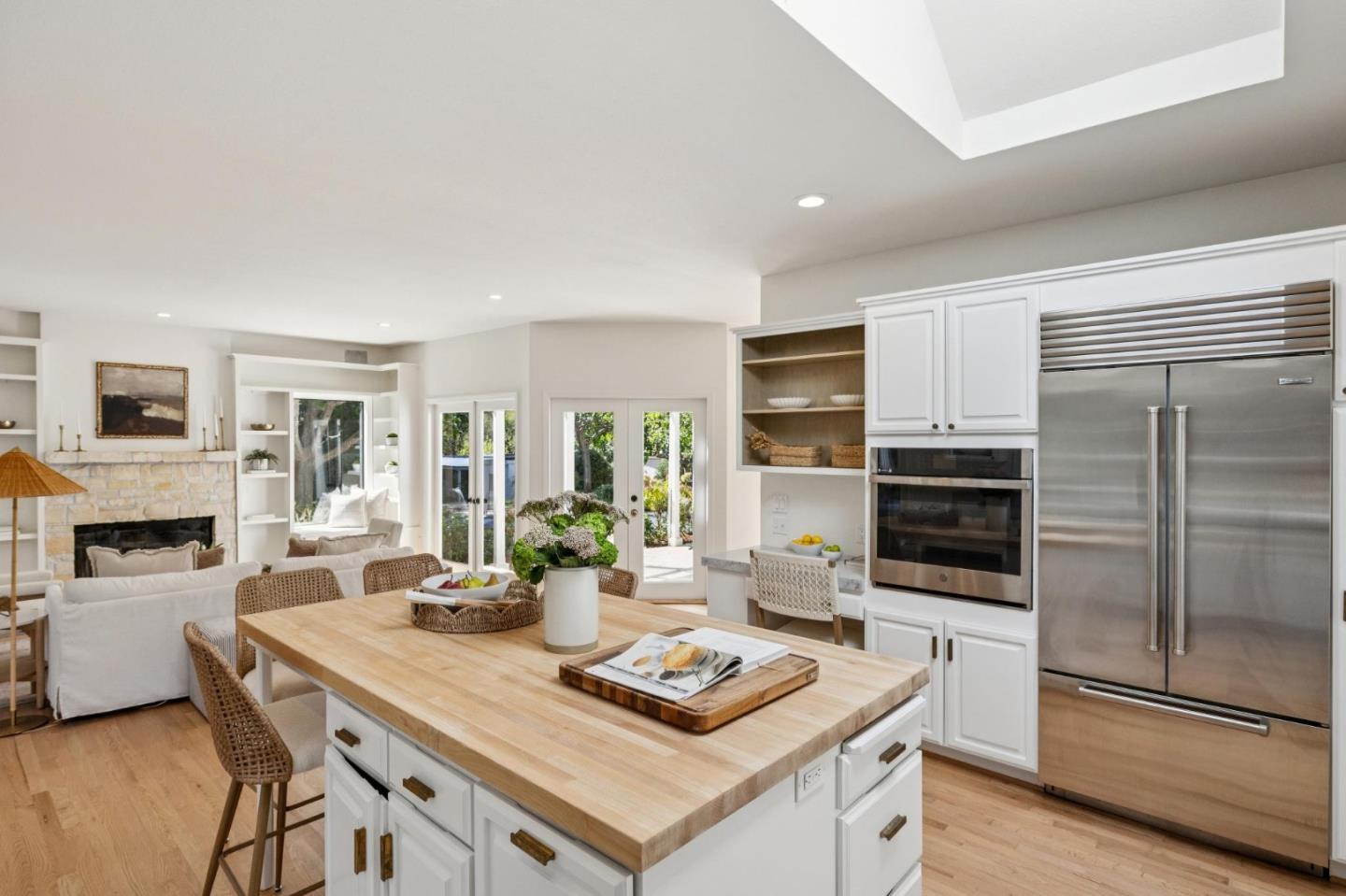 Detail Gallery Image 17 of 66 For 5700 Carmel Valley Rd, Carmel,  CA 93923 - 4 Beds | 3/1 Baths