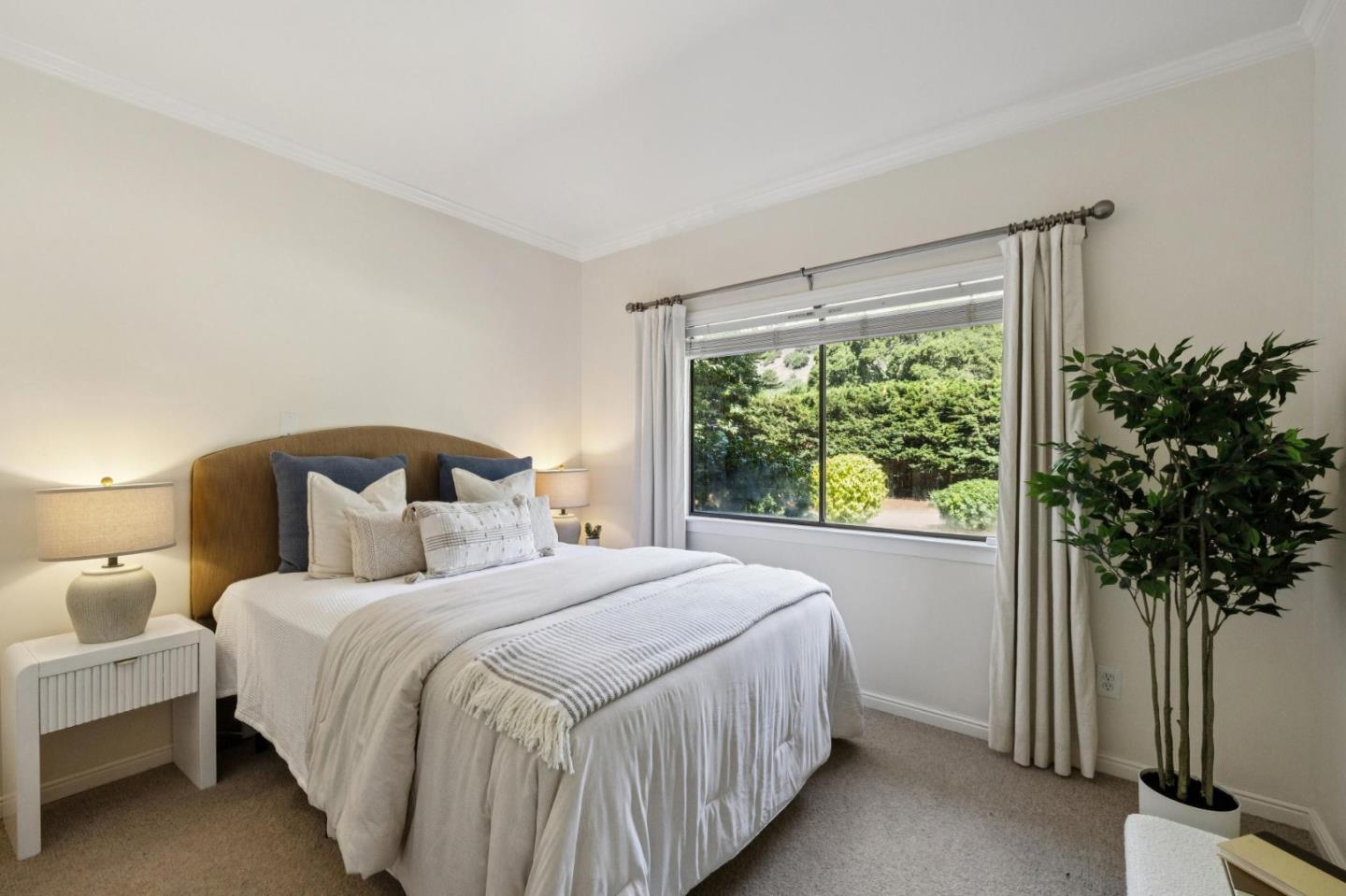 Detail Gallery Image 28 of 66 For 5700 Carmel Valley Rd, Carmel,  CA 93923 - 4 Beds | 3/1 Baths