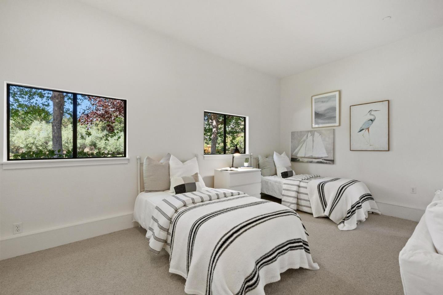 Detail Gallery Image 32 of 66 For 5700 Carmel Valley Rd, Carmel,  CA 93923 - 4 Beds | 3/1 Baths