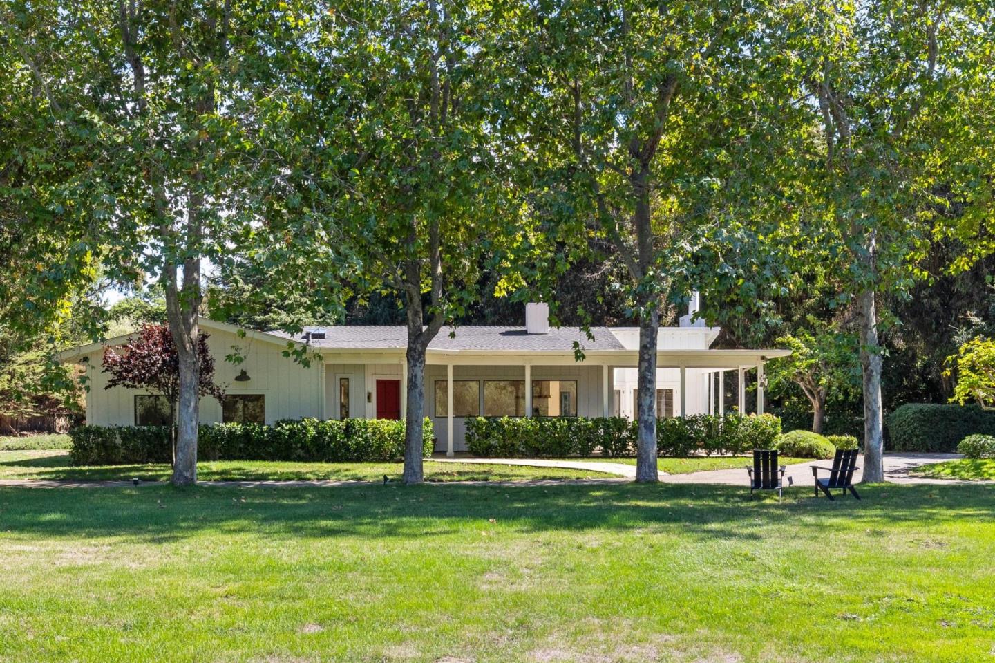 Detail Gallery Image 4 of 66 For 5700 Carmel Valley Rd, Carmel,  CA 93923 - 4 Beds | 3/1 Baths