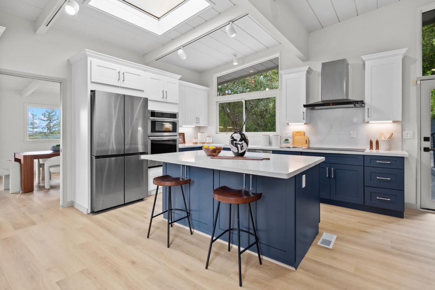 Detail Gallery Image 10 of 38 For 2987 Alexis Dr, Palo Alto,  CA 94304 - 4 Beds | 3/1 Baths