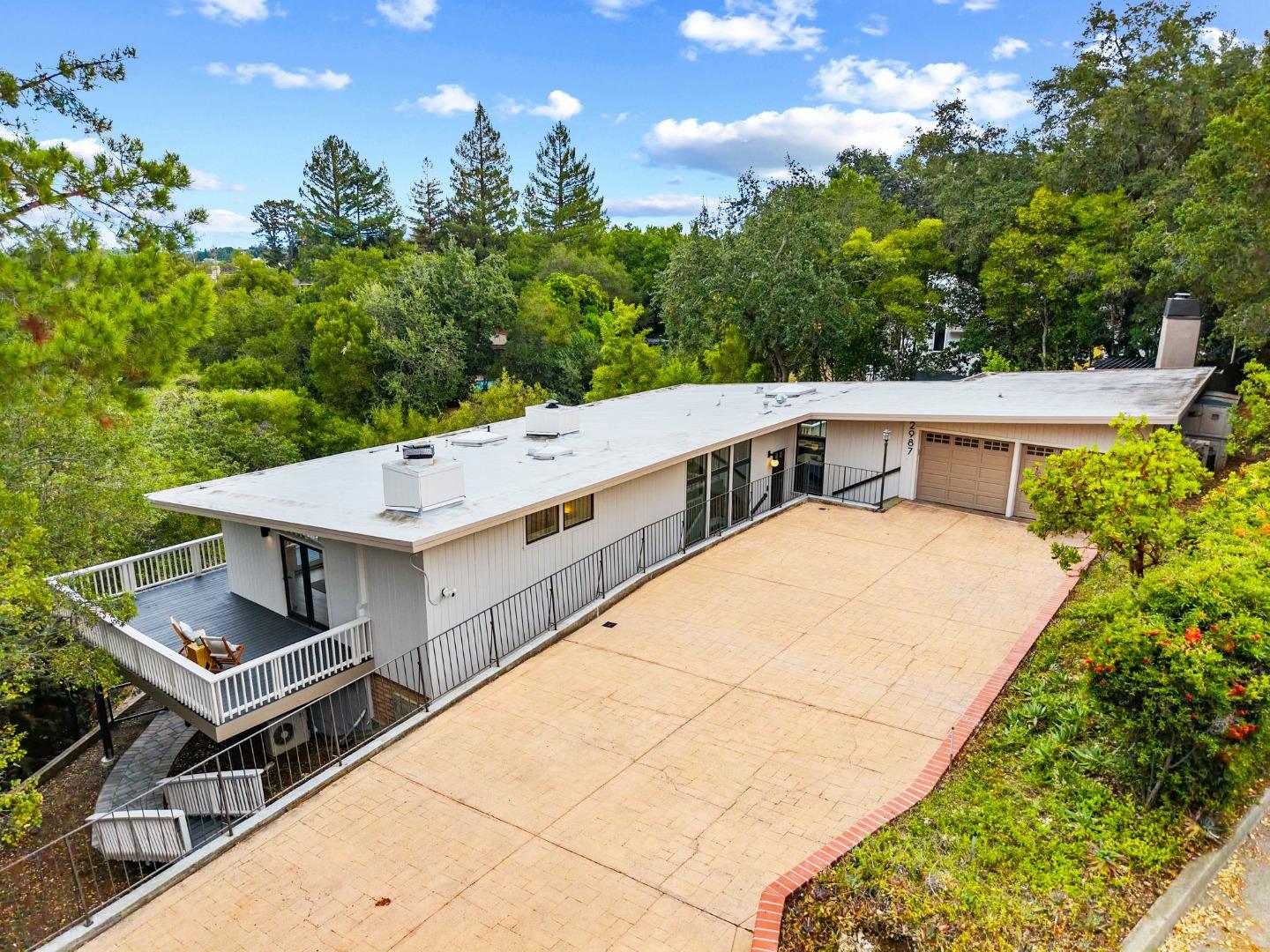 Detail Gallery Image 31 of 38 For 2987 Alexis Dr, Palo Alto,  CA 94304 - 4 Beds | 3/1 Baths