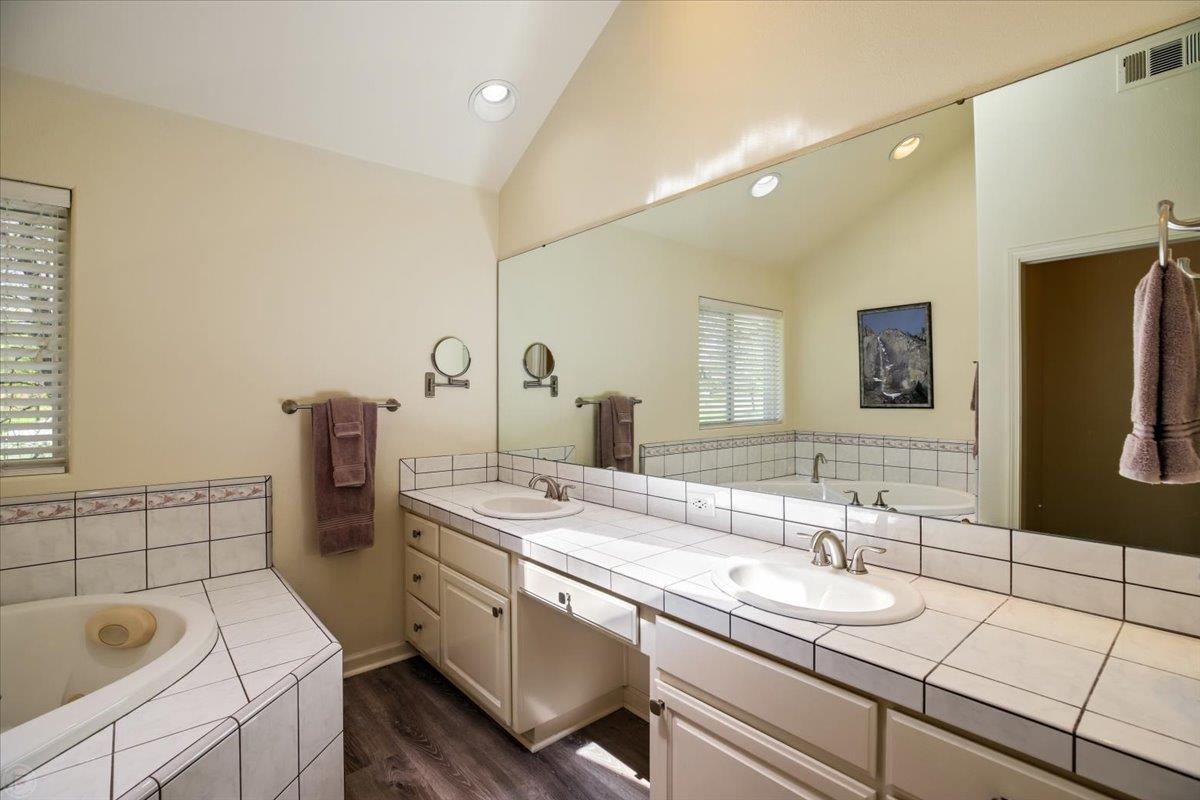 Detail Gallery Image 31 of 76 For 20944 Woodside Way, Groveland,  CA 95321 - 3 Beds | 2 Baths