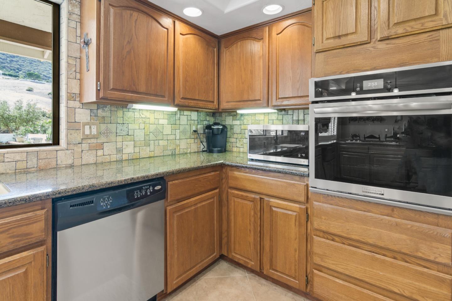 Detail Gallery Image 19 of 34 For 44734 Sun Valley Dr, King City,  CA 93930 - 5 Beds | 2 Baths