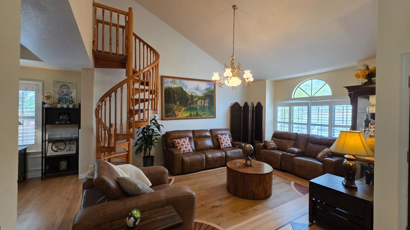 Detail Gallery Image 7 of 26 For 2703 Klein Rd, San Jose,  CA 95148 - 4 Beds | 3 Baths