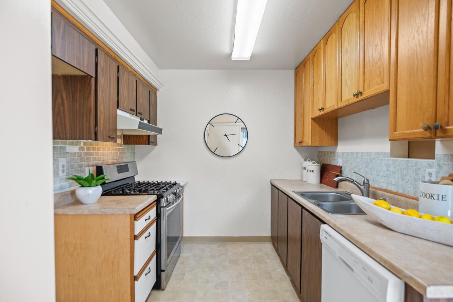 Detail Gallery Image 12 of 24 For 3211 Parkhaven Dr, San Jose,  CA 95132 - 2 Beds | 1 Baths