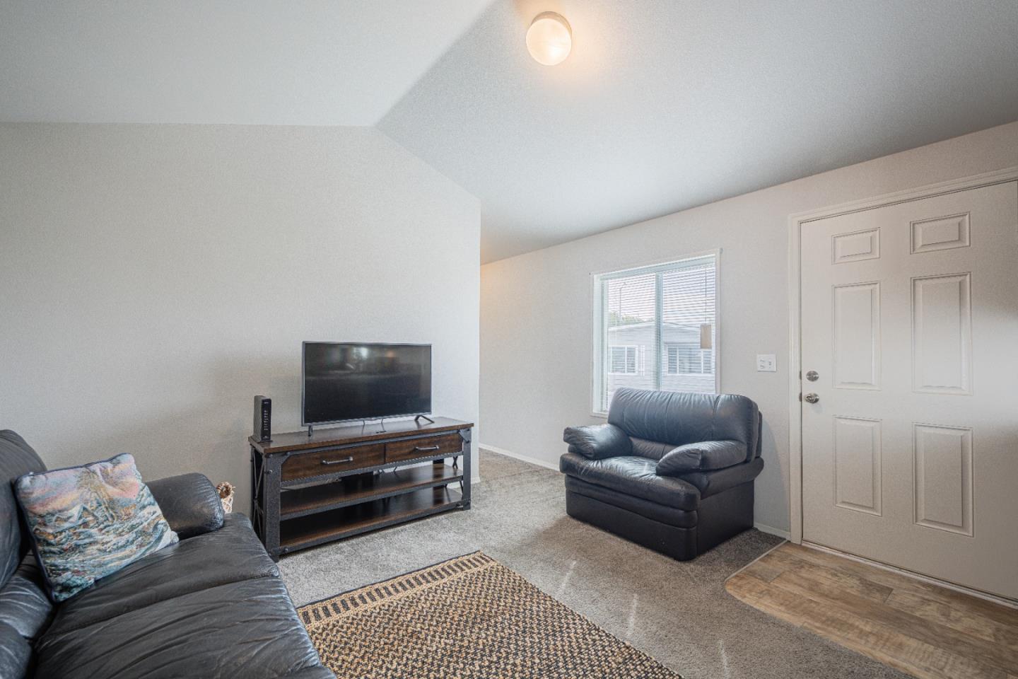 Detail Gallery Image 8 of 28 For 55 San Juan Grade Rd #96,  Salinas,  CA 93906 - 2 Beds | 2 Baths