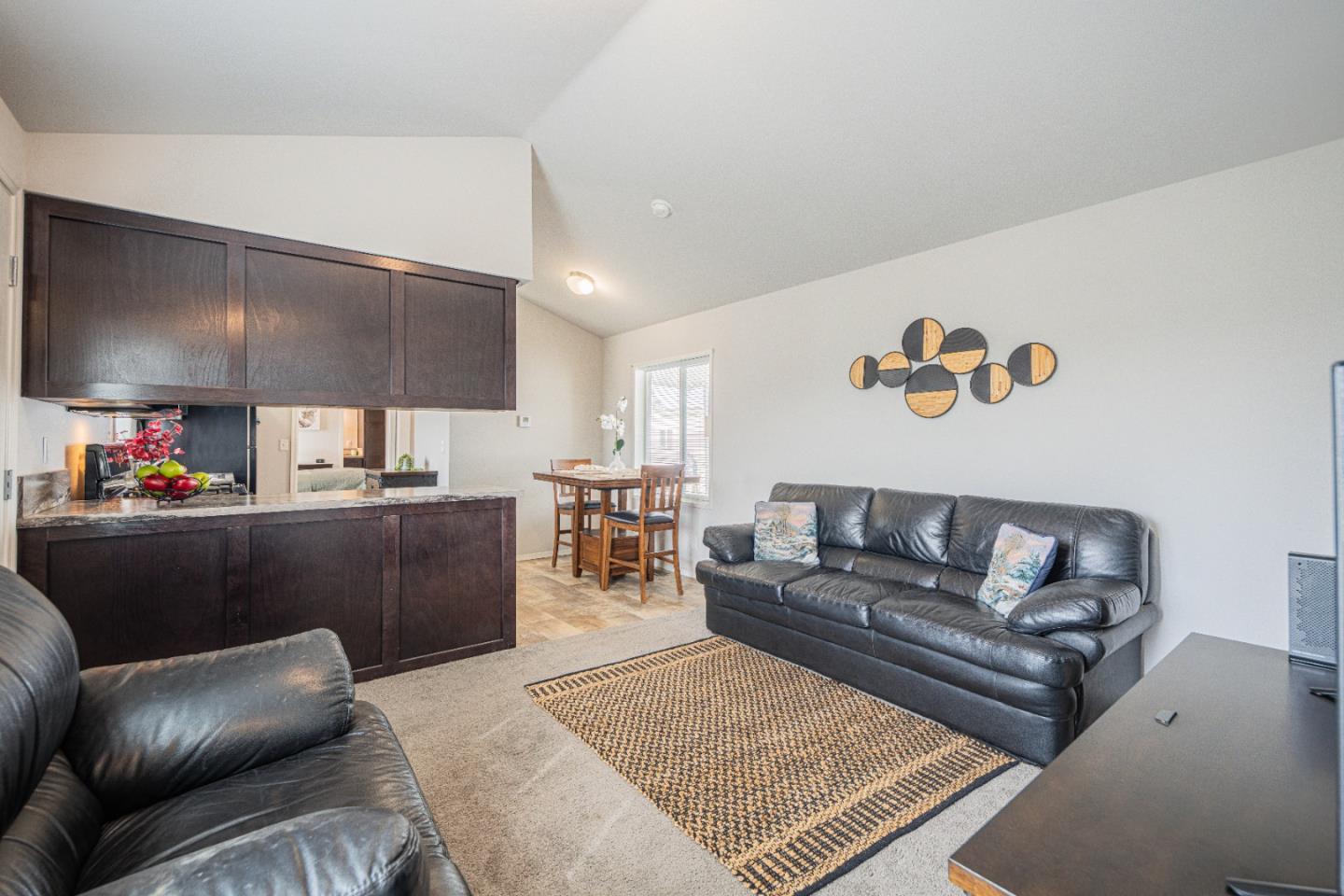 Detail Gallery Image 9 of 28 For 55 San Juan Grade Rd #96,  Salinas,  CA 93906 - 2 Beds | 2 Baths