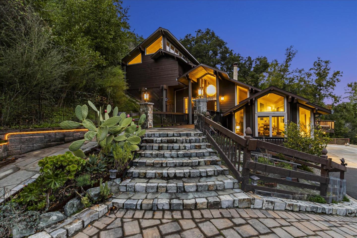 Detail Gallery Image 36 of 42 For 19233 Mountain Way, Los Gatos,  CA 95030 - 4 Beds | 2/1 Baths