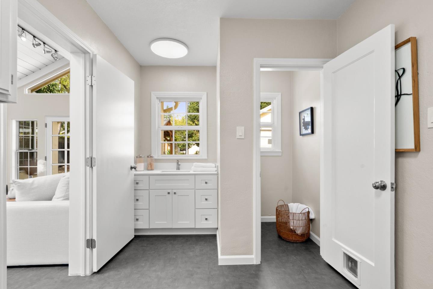 Detail Gallery Image 28 of 59 For 186 Mountain View Ave, San Jose,  CA 95127 - 2 Beds | 2 Baths