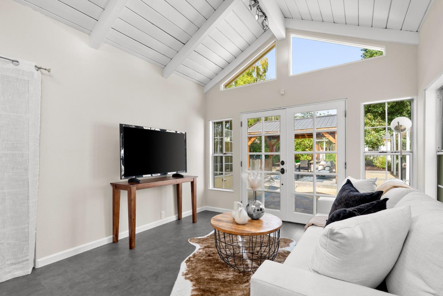 Detail Gallery Image 32 of 59 For 186 Mountain View Ave, San Jose,  CA 95127 - 2 Beds | 2 Baths