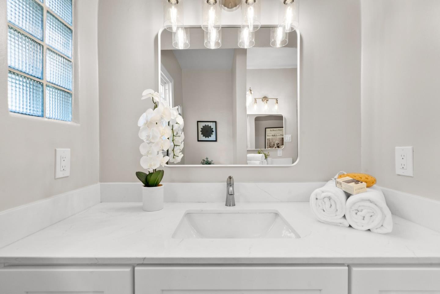 Detail Gallery Image 39 of 59 For 186 Mountain View Ave, San Jose,  CA 95127 - 2 Beds | 2 Baths