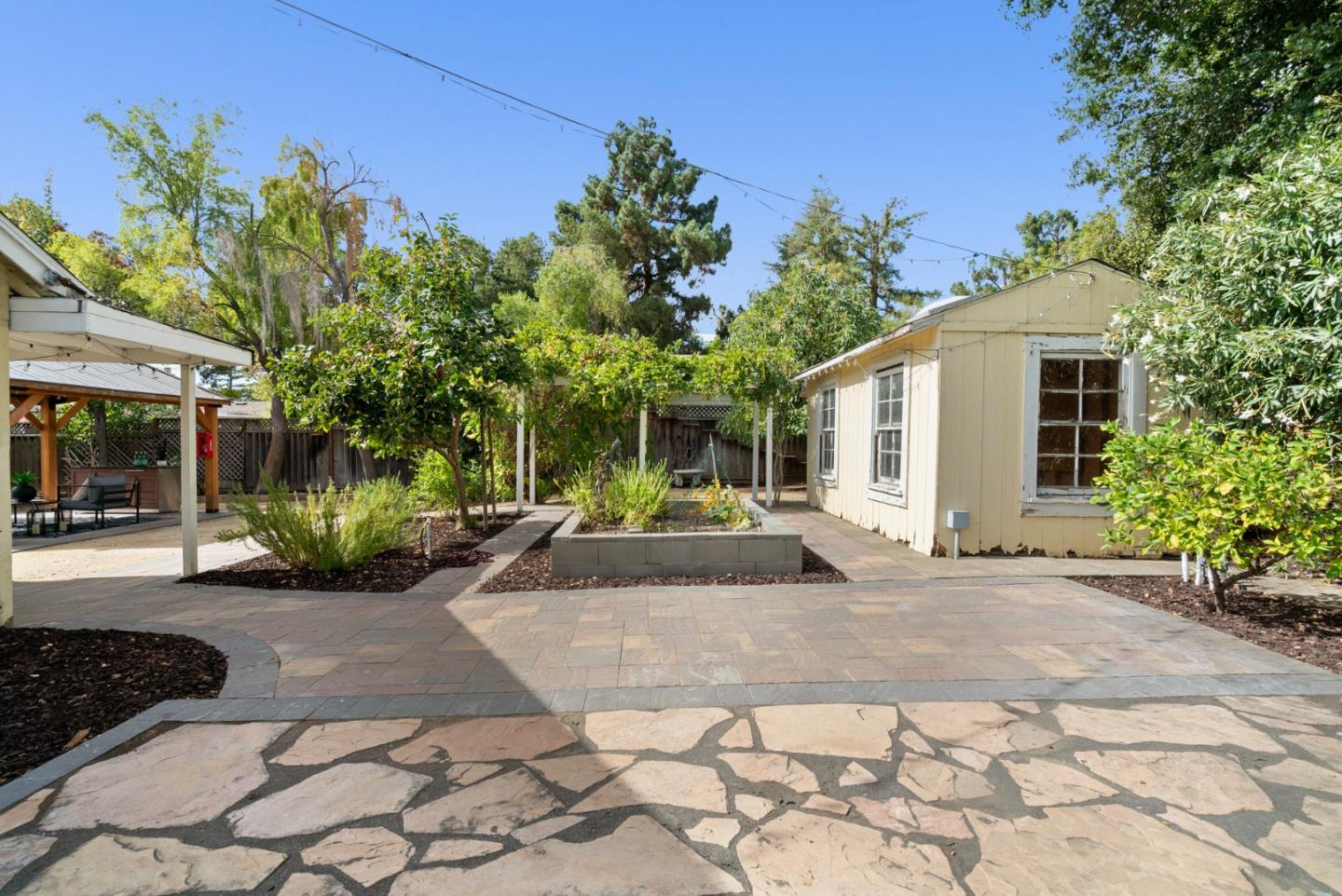 Detail Gallery Image 56 of 59 For 186 Mountain View Ave, San Jose,  CA 95127 - 2 Beds | 2 Baths