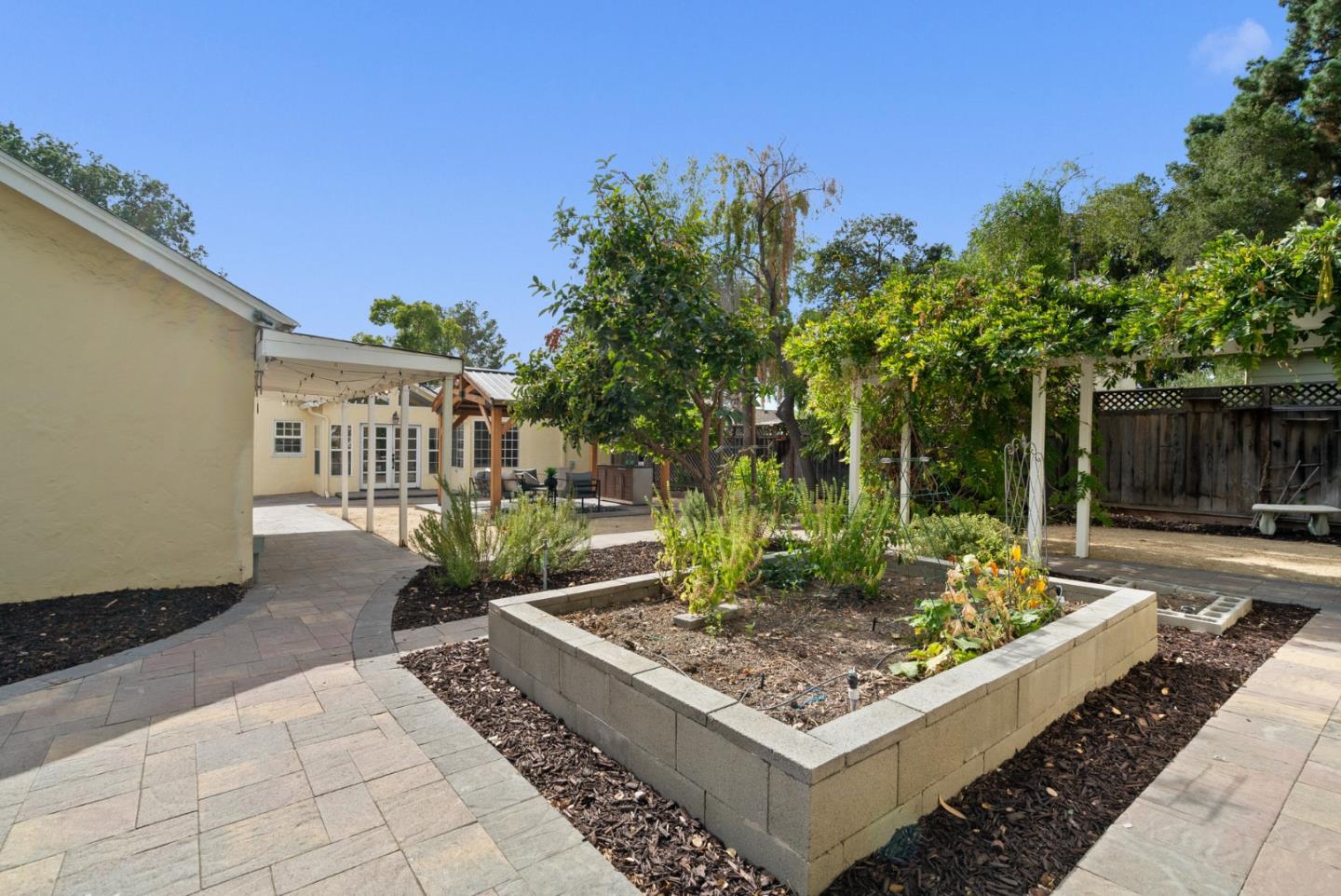 Detail Gallery Image 57 of 59 For 186 Mountain View Ave, San Jose,  CA 95127 - 2 Beds | 2 Baths