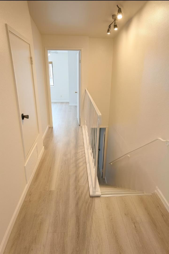 Detail Gallery Image 11 of 22 For 18003 Incline Pl, Hayward,  CA 94541 - 2 Beds | 2/1 Baths