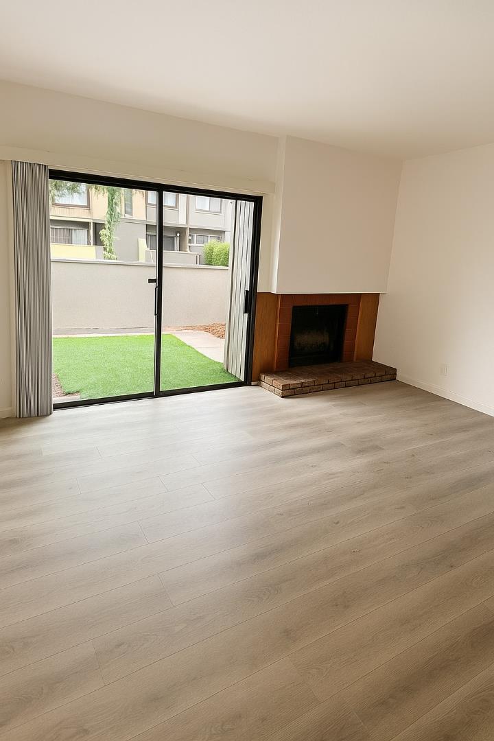 Detail Gallery Image 8 of 22 For 18003 Incline Pl, Hayward,  CA 94541 - 2 Beds | 2/1 Baths