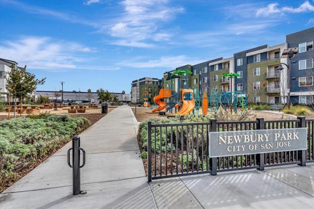 Detail Gallery Image 31 of 35 For 652 Obsidian Dr, San Jose,  CA 95133 - 4 Beds | 3 Baths