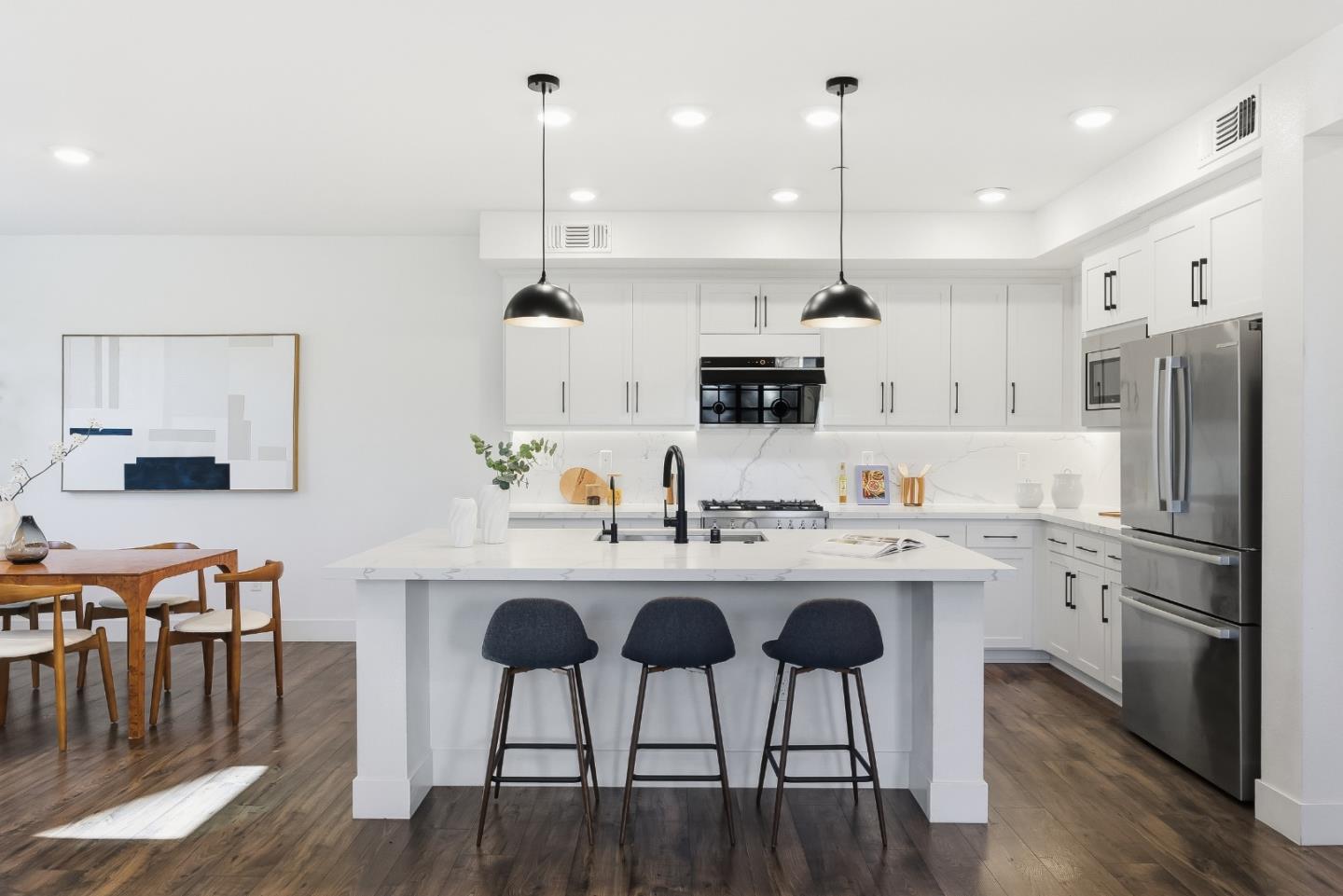 Detail Gallery Image 5 of 35 For 652 Obsidian Dr, San Jose,  CA 95133 - 4 Beds | 3 Baths