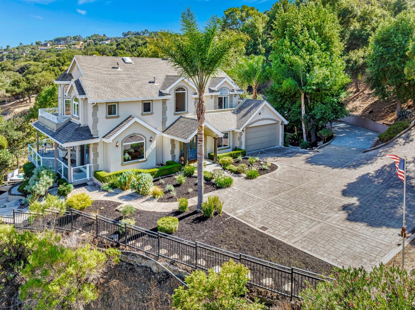 Detail Gallery Image 2 of 71 For 2983 Holiday Ct, Morgan Hill,  CA 95037 - 4 Beds | 3/1 Baths